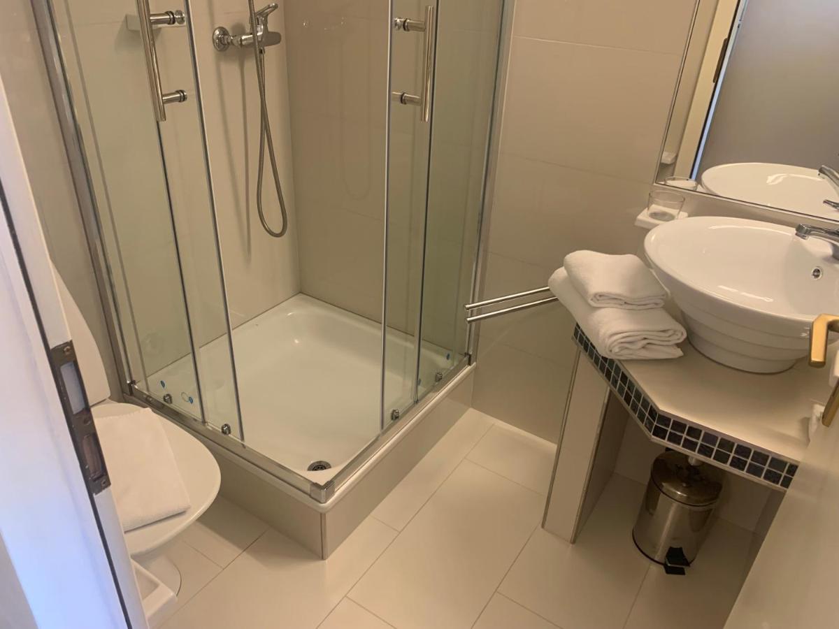 Apartahotel Dizerens 3*