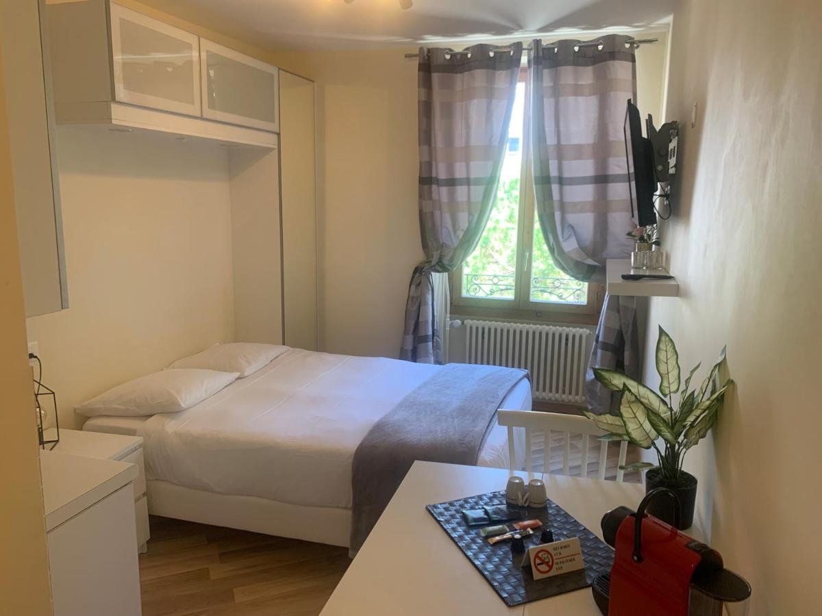 Dizerens 3*